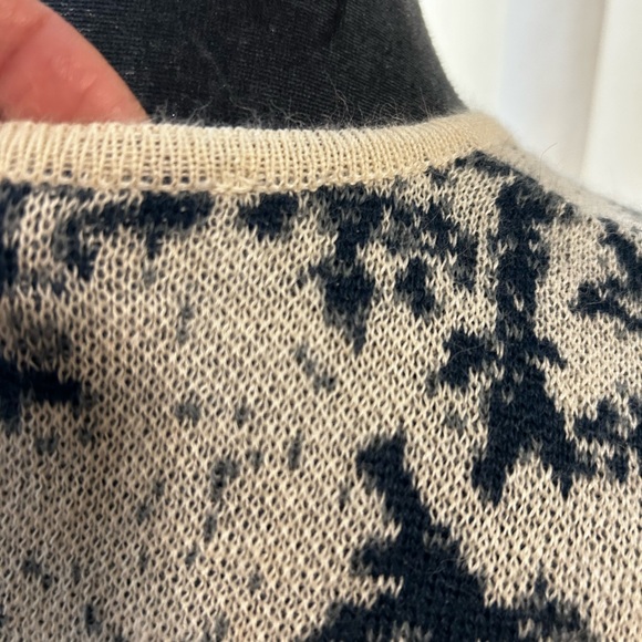 Intiwara Baby Alpaca Blue & Ivory Button down cardigan - Picture 5 of 12